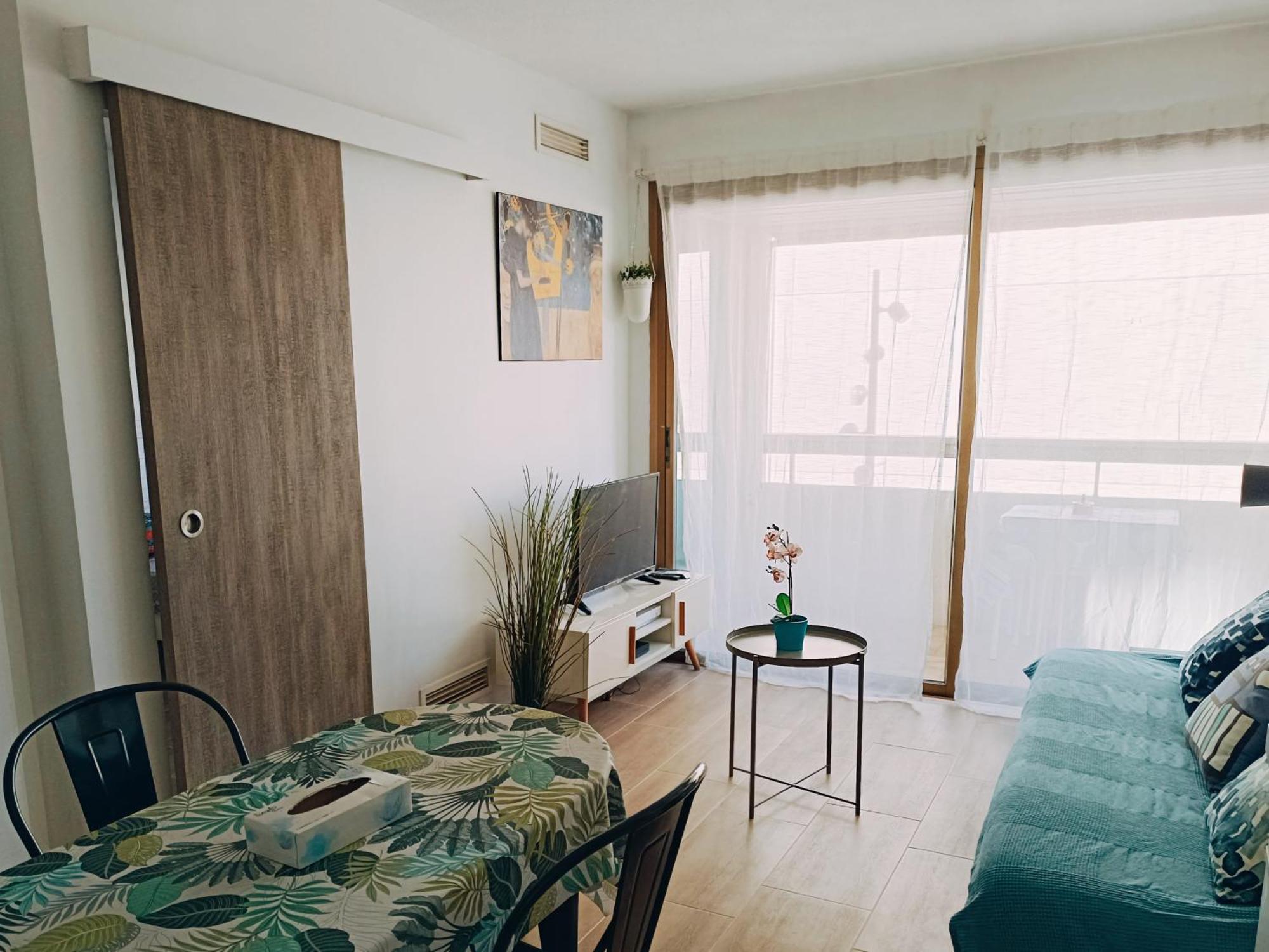 2 pièces climatisé avec balcon dans le vieil Antibes, résidence moderne avec ascenseur Exterior foto